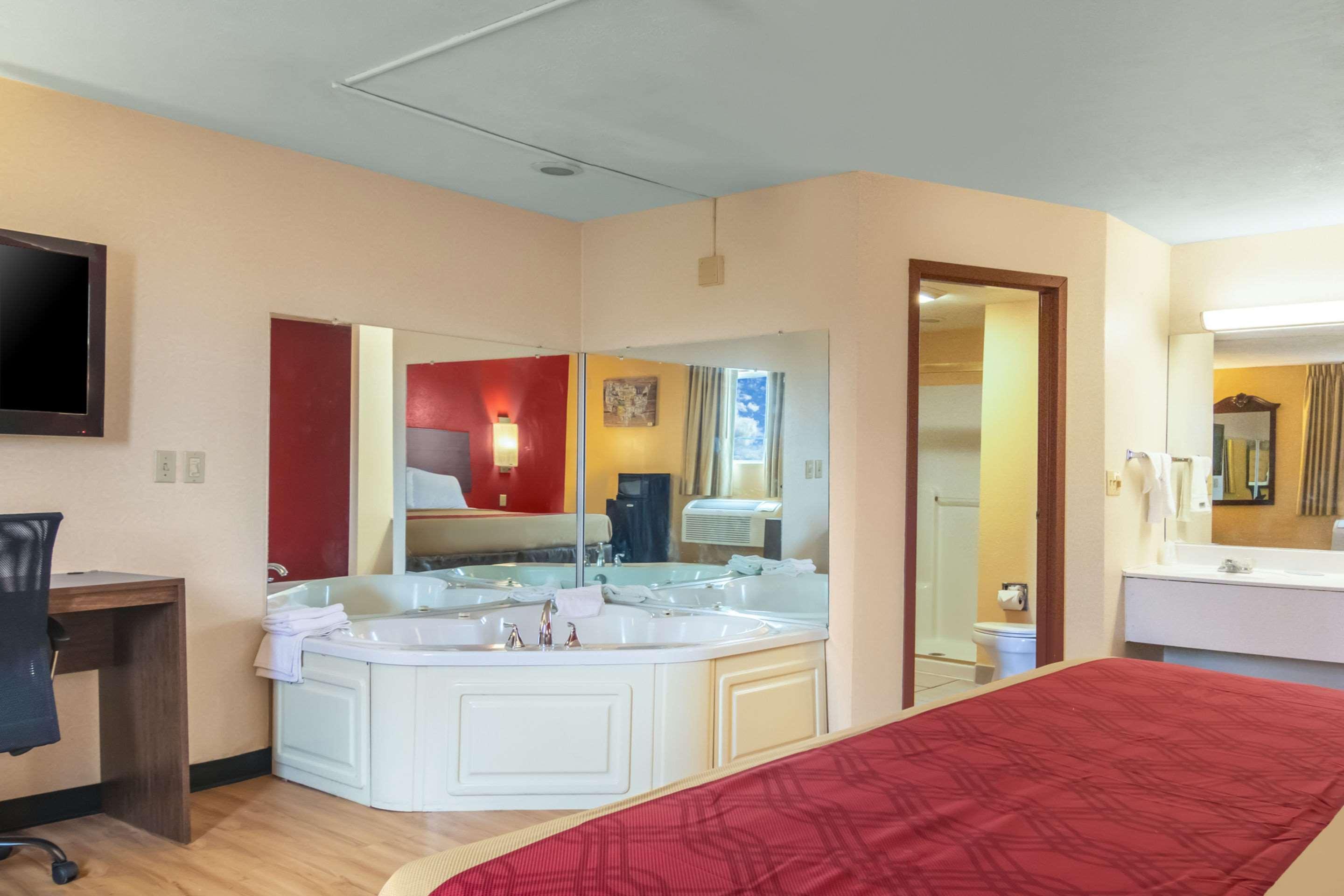Econo Lodge Kent Ngoại thất bức ảnh